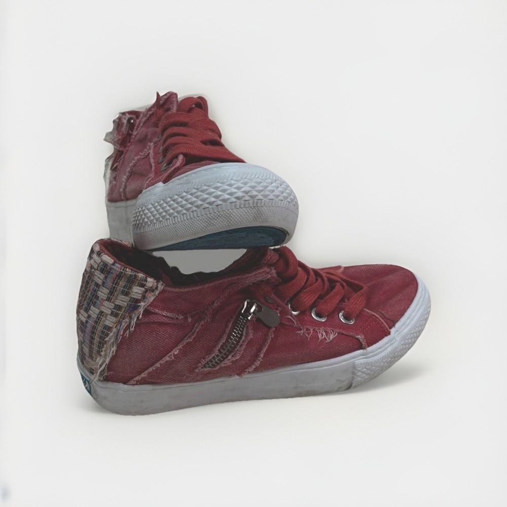 Blowfish Malibu Play Sneaker – Coral Distressed Canvas Zip High Top Women 8